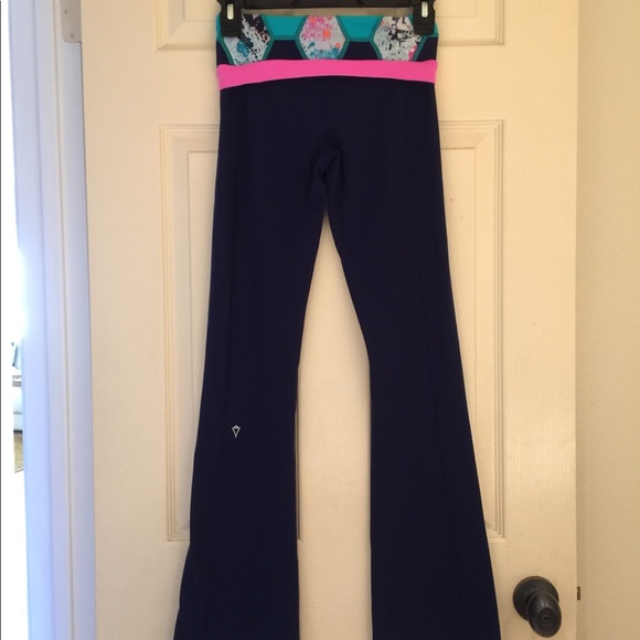 Ivivva by lululemon girls reversible pants - Picture 2 of 5